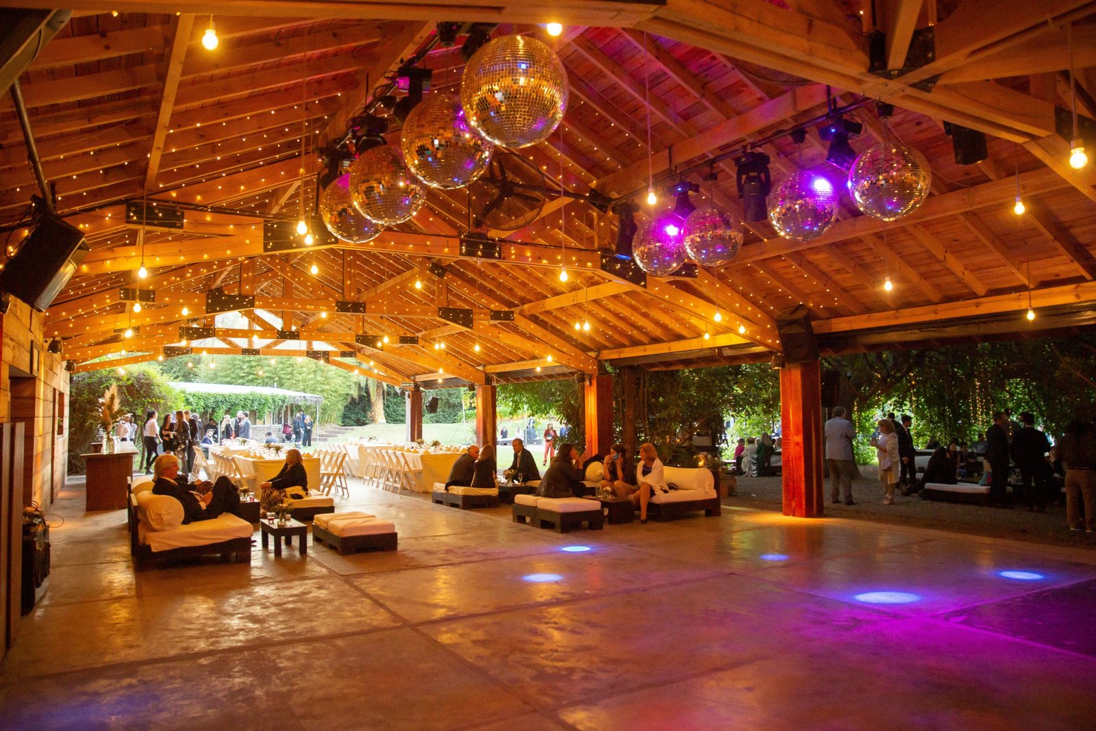 Quinta Los Galpones montada para un evento de noche